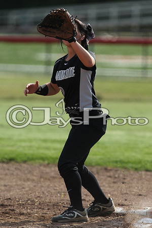 Bauxite @ Harmony Grove softball 4-21-2015 (©Justin Manning) JWM_0117