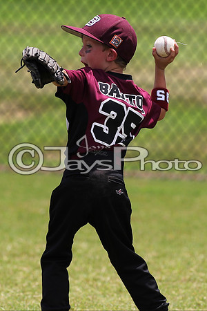 Benton (Cobb) vs. Benton (Jackson) Cal Ripken t-ball All-Stars 7-11-2015 (©Justin Manning) JWM_0142