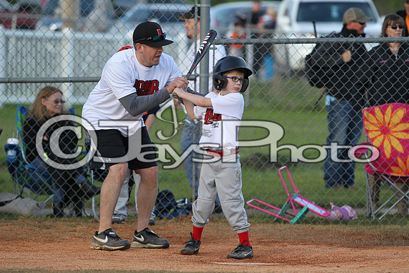 Bomb Squad vs Tigers 6-7 year old (Pitching Machine) 4-27-2015 (©Justin Manning) JWM_0056