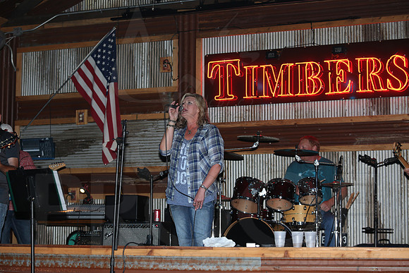 Midnight Hurricanes (Timbers) 9-6-2014 (©Justin Manning) JWM_053