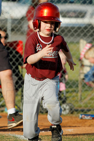 Panthers @ Mets 5-6 year old baseball 4-22-2014 (© Justin Manning) JWM_0109