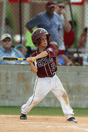 Benton-Midkiff vs. Bryant-Griffin 8 year old (Cal Ripken) 7-20-2014 (©Justin Manning) JWM_030