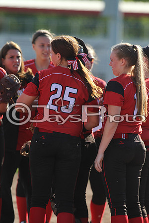 Bauxite @ Harmony Grove softball 4-21-2015 (©Justin Manning) JWM_0348