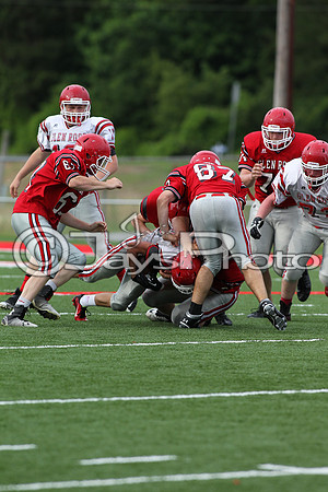 Glen Rose towel game (preseason football red-white game) 5-28-2015 (©Justin Manning) JWM_0070