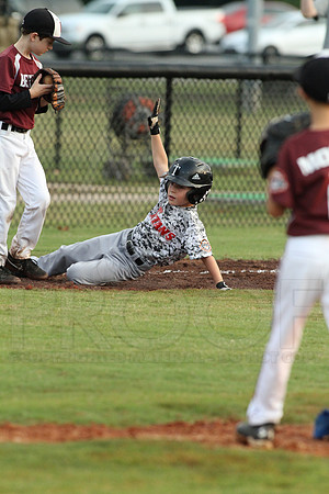 Benton vs. Madison County 8 year olds (Pastiche magazine) 7-18-2014 (©Justin Manning) JWM_069