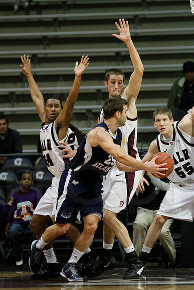 FAU @ UALR 1-24-13 (Justin Manning)0052