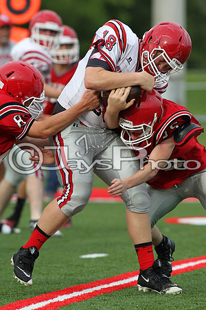 Glen Rose towel game (preseason football red-white game) 5-28-2015 (©Justin Manning) JWM_0106