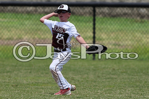 Benton vs. Harrison Cal Ripken t-ball All-Stars 7-10-2015 (©Justin Manning) JWM_0103