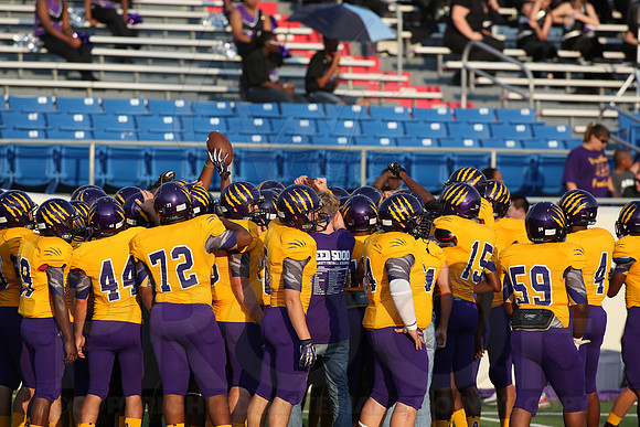 Ashdown vs West Memphis 9-2-13 (© Justin Manning) JWM0061