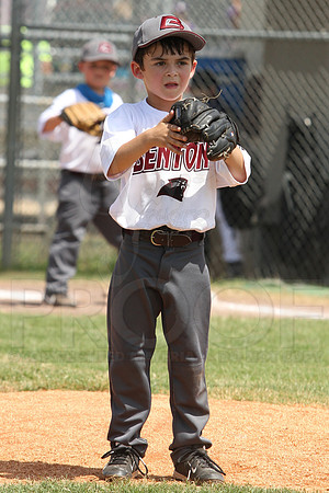 Benton vs. Mountain Home 5-6 year old All Stars 7-12-2014 (©Justin Manning) JWM_016