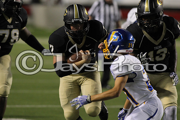 Lakeside vs LR Central 9-3-2015 (©Justin Manning) JWM_0333