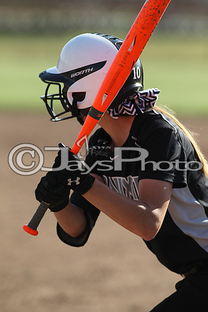 Bauxite @ Harmony Grove softball 4-21-2015 (©Justin Manning) JWM_0324