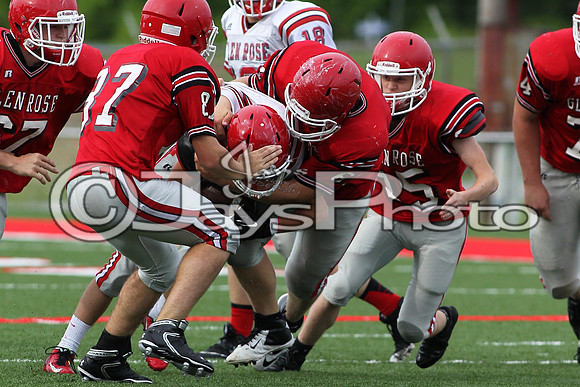Glen Rose towel game (preseason football red-white game) 5-28-2015 (©Justin Manning) JWM_0068