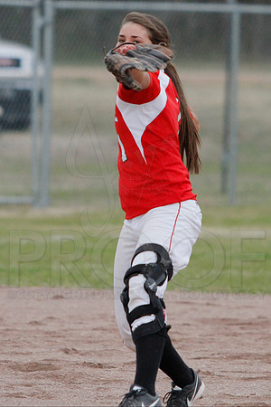 Harmony Grove @ Glen Rose softball 3-31-2014 (© Justin Manning) JWM_0130