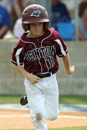 Benton-Midkiff vs. Bryant-Griffin 8 year old (Cal Ripken) 7-20-2014 (©Justin Manning) JWM_049