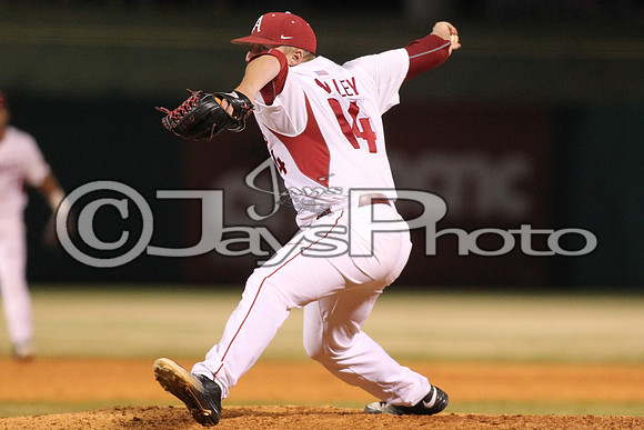 ULM @ Arkansas baseball_0907