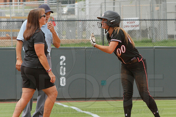 5A State Softball Finals Vilonia vs. White Hall 5-23-2014 (© Justin Manning) JWM_0086