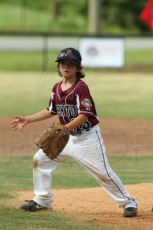 Benton-Midkiff vs. Bryant-Griffin 8 year old (Cal Ripken) 7-20-2014 (©Justin Manning) JWM_223