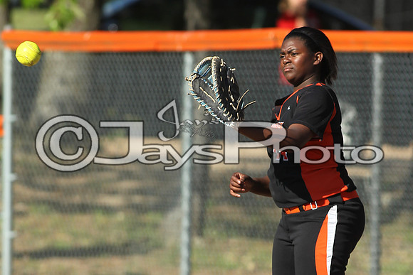 Nashville @ Malvern Softball 4-20-2015 (©Justin Manning) JWM_0260