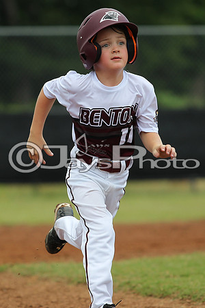 Benton (Cobb) vs. Benton 5-6 year old All-Stars 6-14-2015 (©Justin Manning) JWM_0072