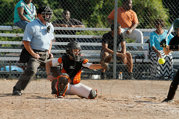 Ouachita @ Malvern Softball 5-6-2014 (© Justin Manning) JWM_0243