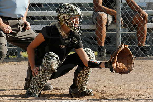 Ouachita @ Malvern Softball 5-6-2014 (© Justin Manning) JWM_0217