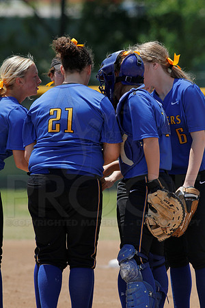 Benton vs. Mountain Home 6A State Softball Playoffs 5-11-13 (© Justin Manning) JWM0075