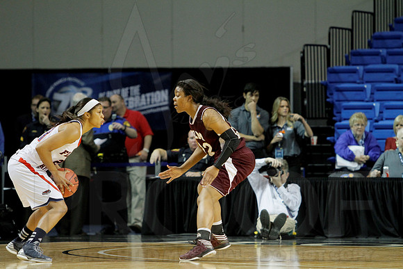 Florida Atlantic vs. UL-Monroe Women's JWM0185 (©Justin Manning)