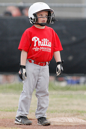 Phillies vs. Razorbacks 5-6 year old baseball 4-3-2014 (© Justin Manning) JWM_0129