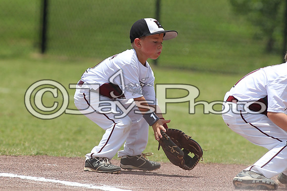 Benton (Cobb) vs. Benton (Jackson) Cal Ripken t-ball All-Stars 7-11-2015 (©Justin Manning) JWM_0022