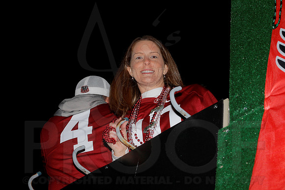 GoDaddy Bowl Mardi Gras Parade (©Justin Manning) JWM_0098