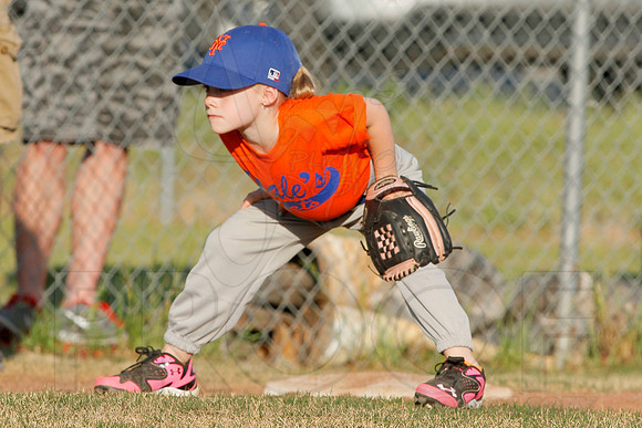 Panthers @ Mets 5-6 year old baseball 4-22-2014 (© Justin Manning) JWM_0047
