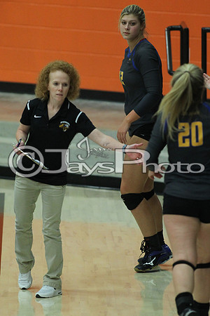 Sheridan @ Malvern Volleyball 9-11-17_JWM00093