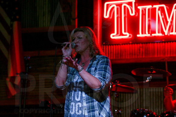 Midnight Hurricanes (Timbers) 9-6-2014 (©Justin Manning) JWM_055