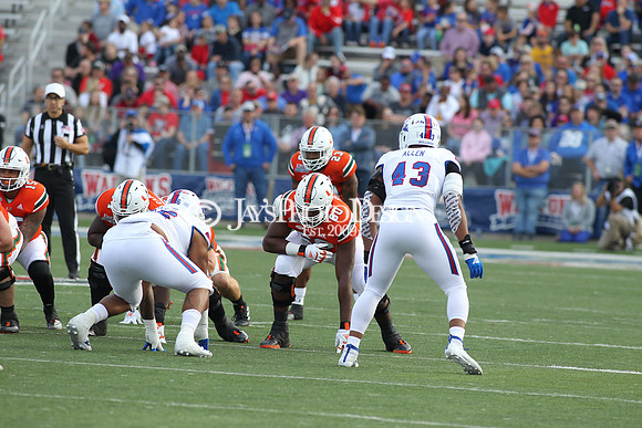 z191226_Independence Bowl Louisiana Tech vs Miami_Manning_0540