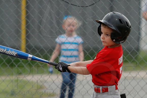 Phillies vs. Razorbacks 5-6 year old baseball 4-3-2014 (© Justin Manning) JWM_0004