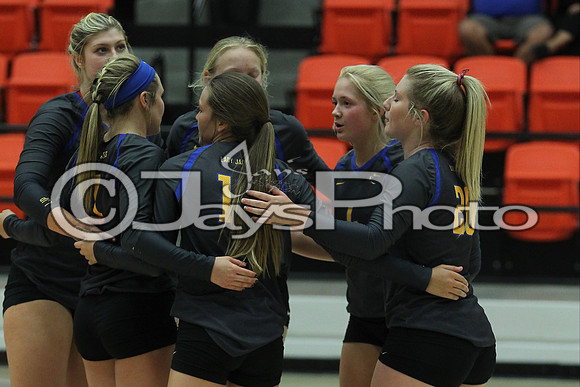 Sheridan @ Malvern Volleyball 9-11-17_JWM00420