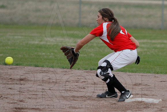 Harmony Grove @ Glen Rose softball 3-31-2014 (© Justin Manning) JWM_0138
