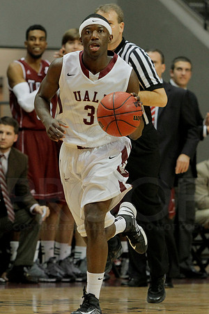 UALR vs. Troy Men's Basketball 1-11-14 (©Justin Manning) JWM_0395