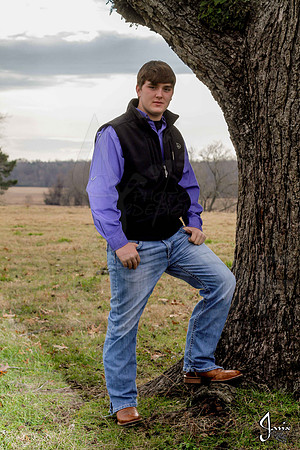 Austin Hicks senior pictures 12-29-13 (�Justin Manning) (�Justin Manning) (�Justin Manning) JWM_0011