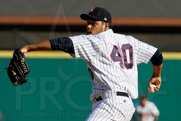 NW Arkansas Naturals @ Arkansas Travelers 4-21-12(Justin Manning)087