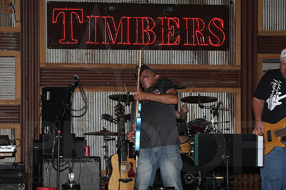 Midnight Hurricanes (Timbers) 9-6-2014 (©Justin Manning) JWM_109