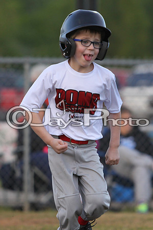 Bomb Squad vs Tigers 6-7 year old (Pitching Machine) 4-27-2015 (©Justin Manning) JWM_0075