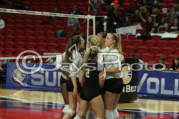 Louisiana vs. Texas State 11-18-17_JWM0147