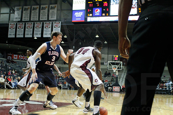 FAU @ UALR 1-24-13 (Justin Manning)0121