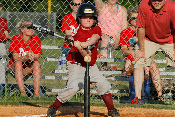 Phillies vs. Razorbacks 5-6 year old baseball 6-3-2014 (© Justin Manning) JWM_0141