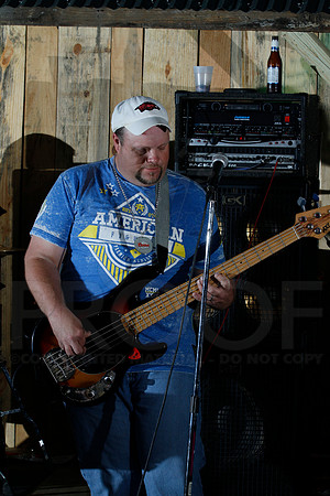 Midnight Hurricanes live at Boogies Bar and Grill 6-14-2014 (© Justin Manning) JWM_0132