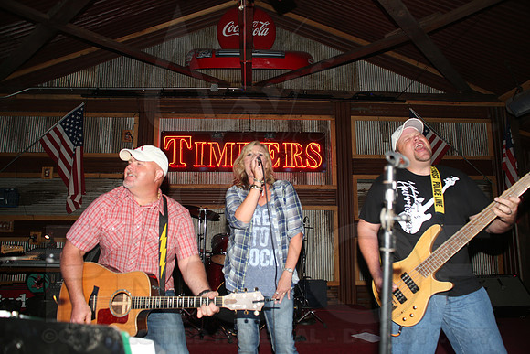 Midnight Hurricanes (Timbers) 9-6-2014 (©Justin Manning) JWM_069
