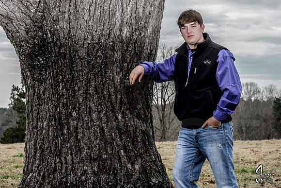 Austin Hicks senior pictures 12-29-13 (�Justin Manning) (�Justin Manning) (�Justin Manning) JWM_0005