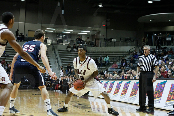FAU @ UALR 1-24-13 (Justin Manning)0133